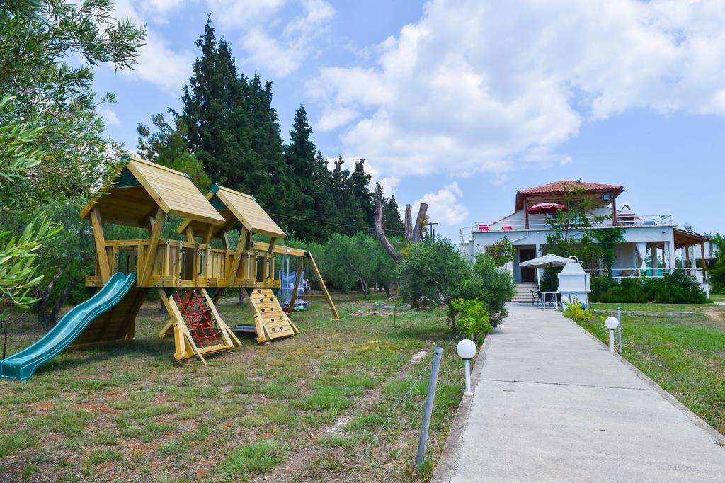Agios Mamas Resort Nea Poteidaia Exteriör bild